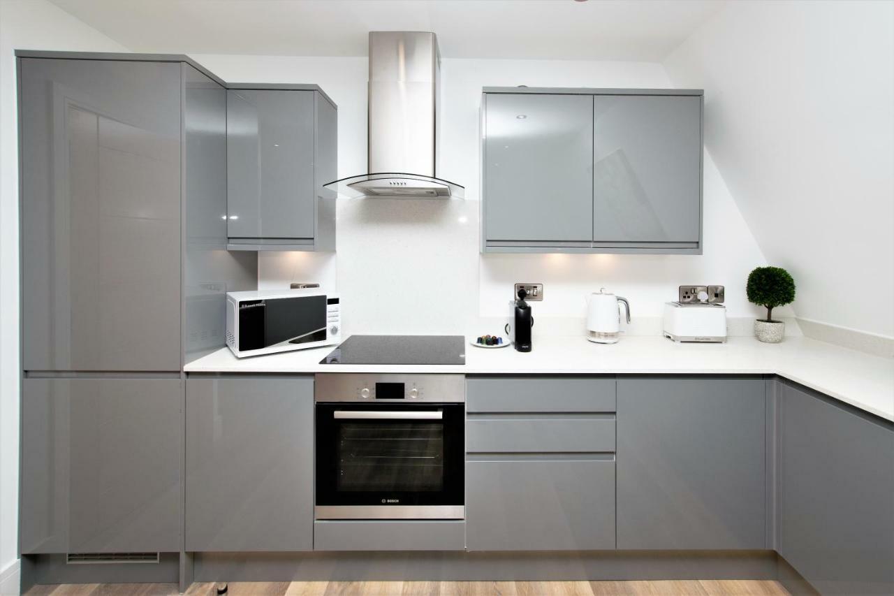 Rowan Tree - Your Apartment بريستول المظهر الخارجي الصورة