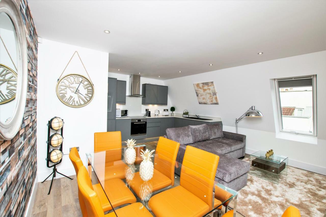 Rowan Tree - Your Apartment بريستول المظهر الخارجي الصورة