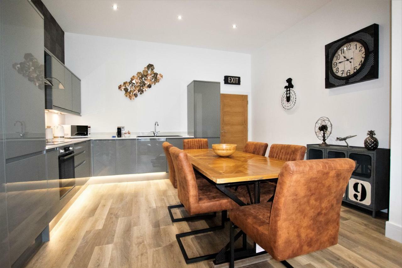 Rowan Tree - Your Apartment بريستول المظهر الخارجي الصورة